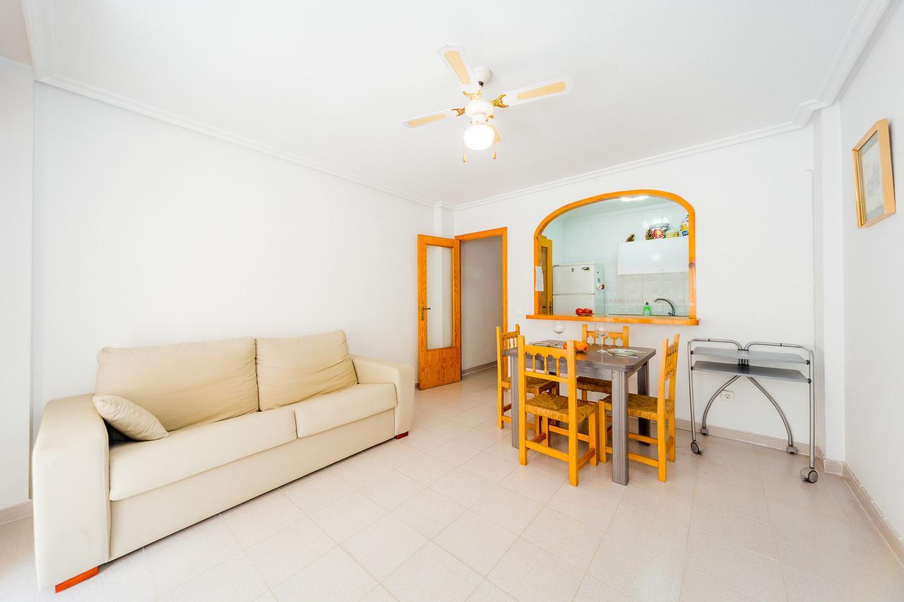 Alegria Id68 Apartman Torrevieja Kültér fotó